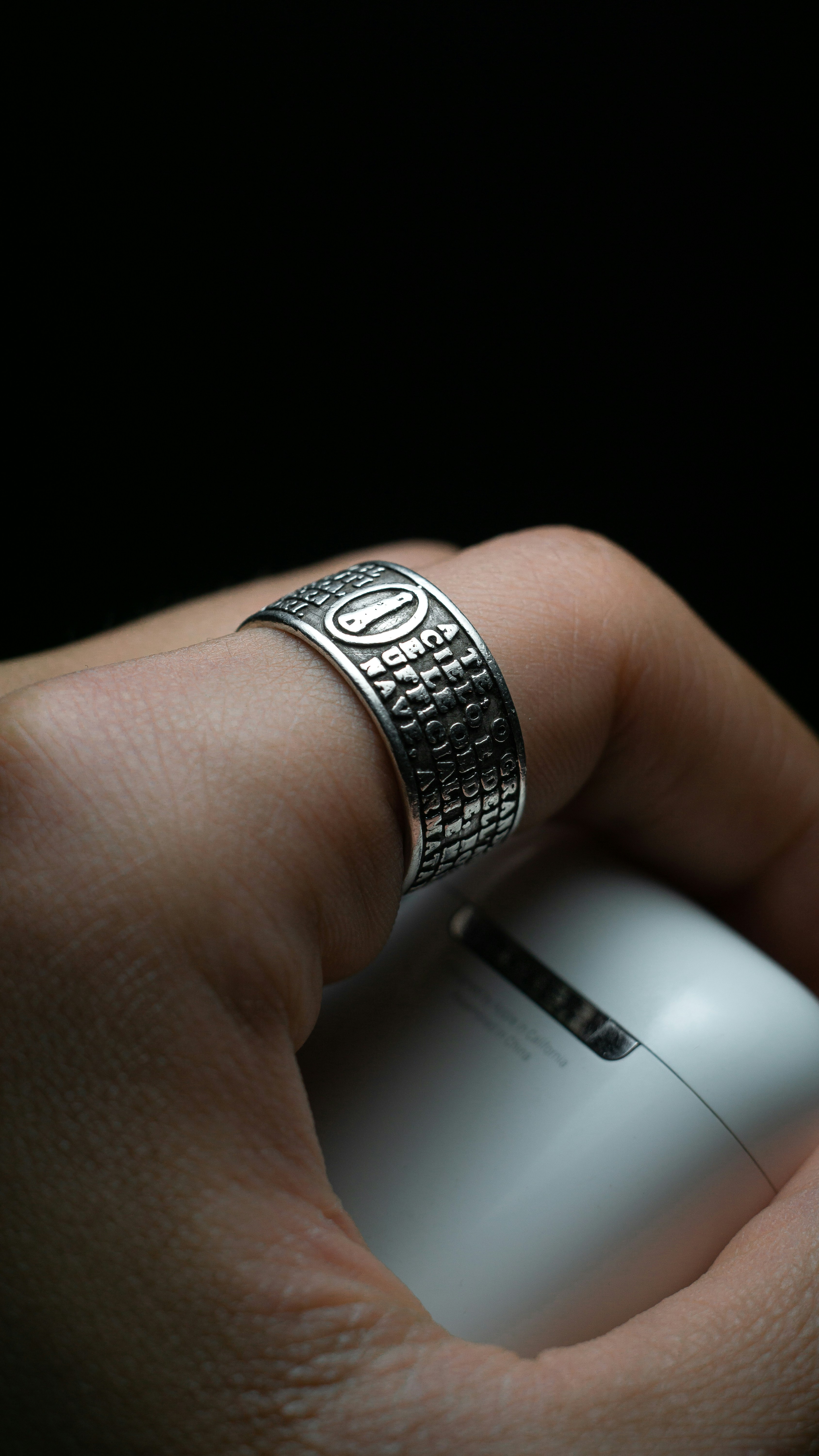 盧恩魔戒：古代符文與《魔戒》靈感的神秘連結